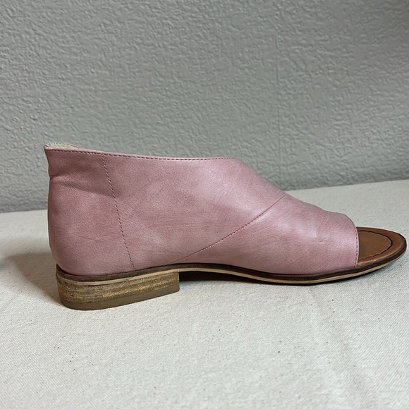 Beast Fashion Blush Pink Open-Toe Flats - Size 7 - Picture 8 of 11